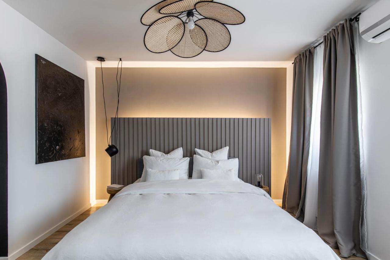 Downtown Story By Urbanesq Apartment Bucureşti Ngoại thất bức ảnh