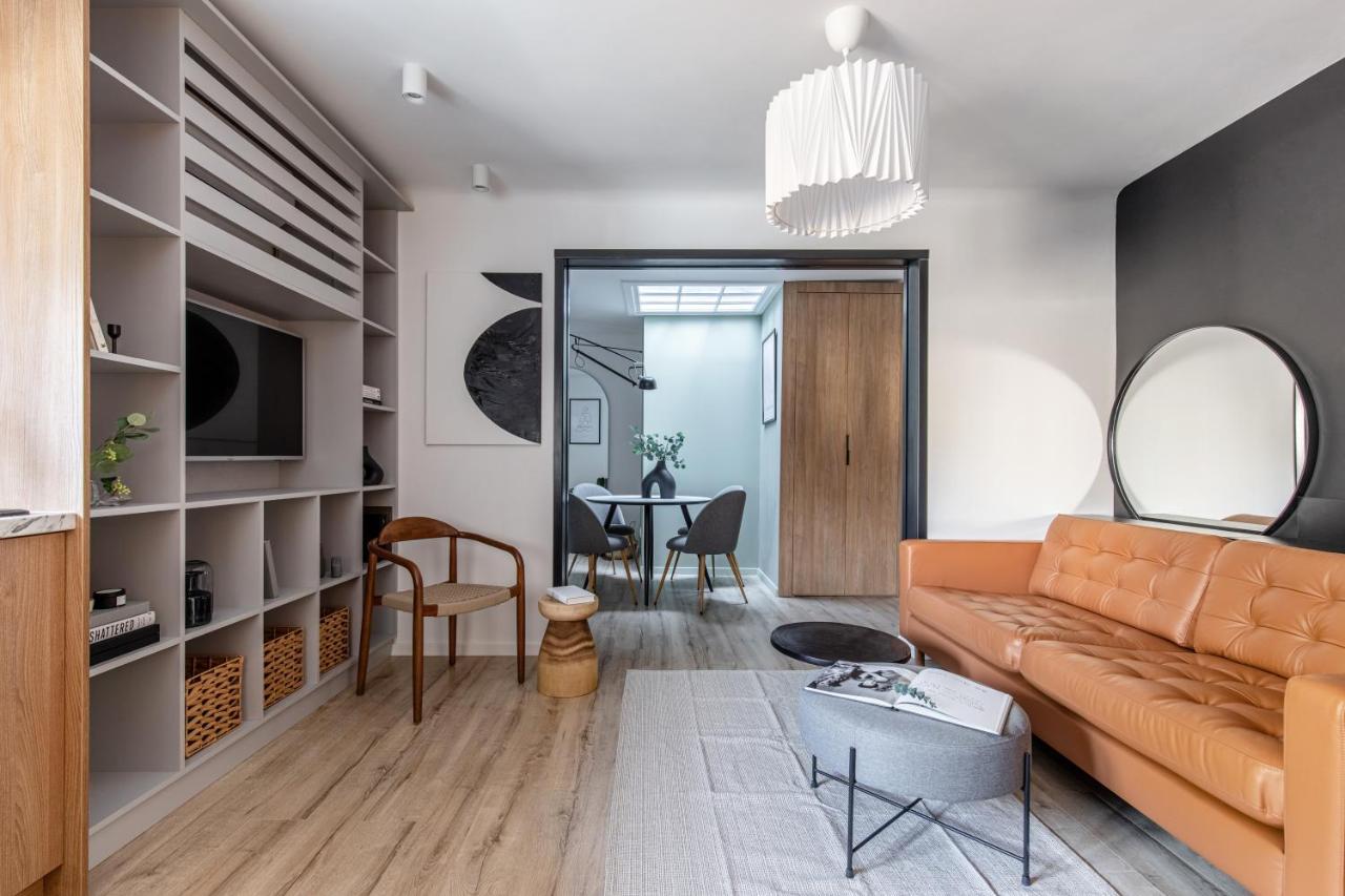 Downtown Story By Urbanesq Apartment Bucureşti Ngoại thất bức ảnh
