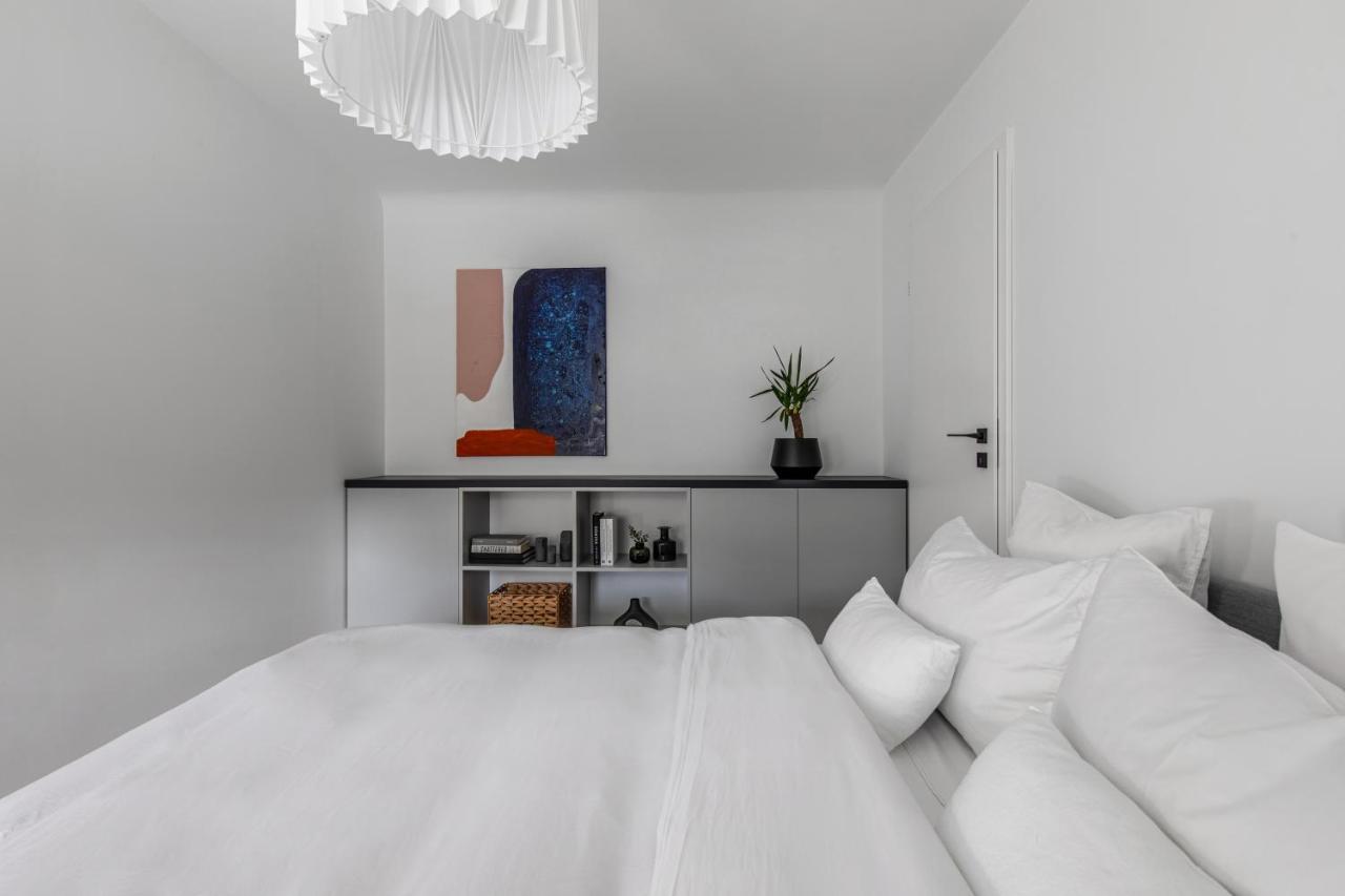Downtown Story By Urbanesq Apartment Bucureşti Ngoại thất bức ảnh